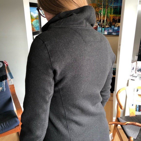 Arc’teryx Wool Cowl Neck Sweater - Picture 3 of 4